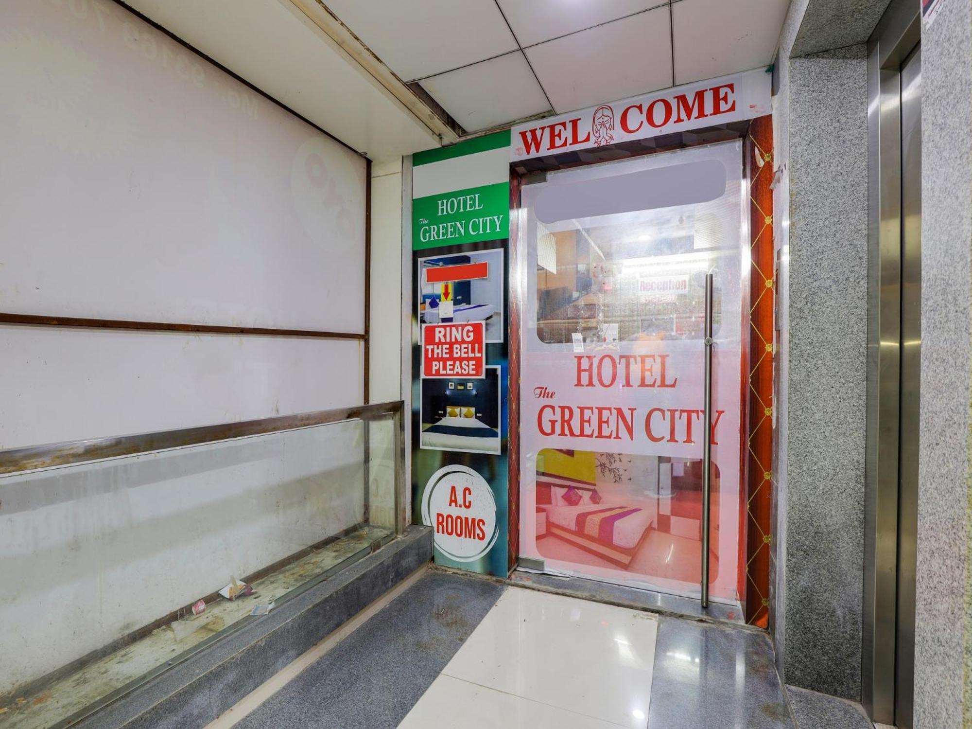 Hotel O Green City Surat Exterior photo